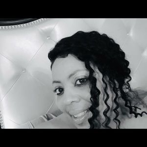 Meet your Posher, Kay